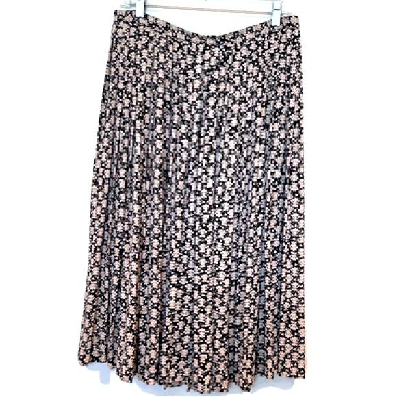 Vintage Talbots Pleated Skirt Size 16 Made in the USA - Picture 7 of 7